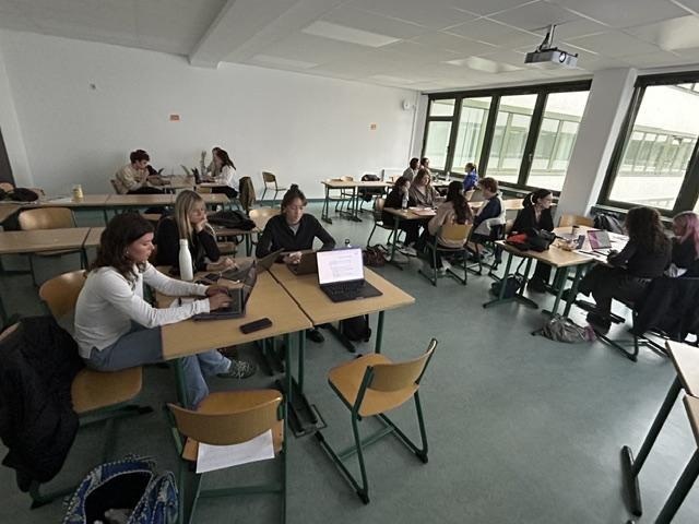 Gemeinsame Arbeit an Geschäftsmodellen und KI-Prototypen in Kooperation mit der LMU München